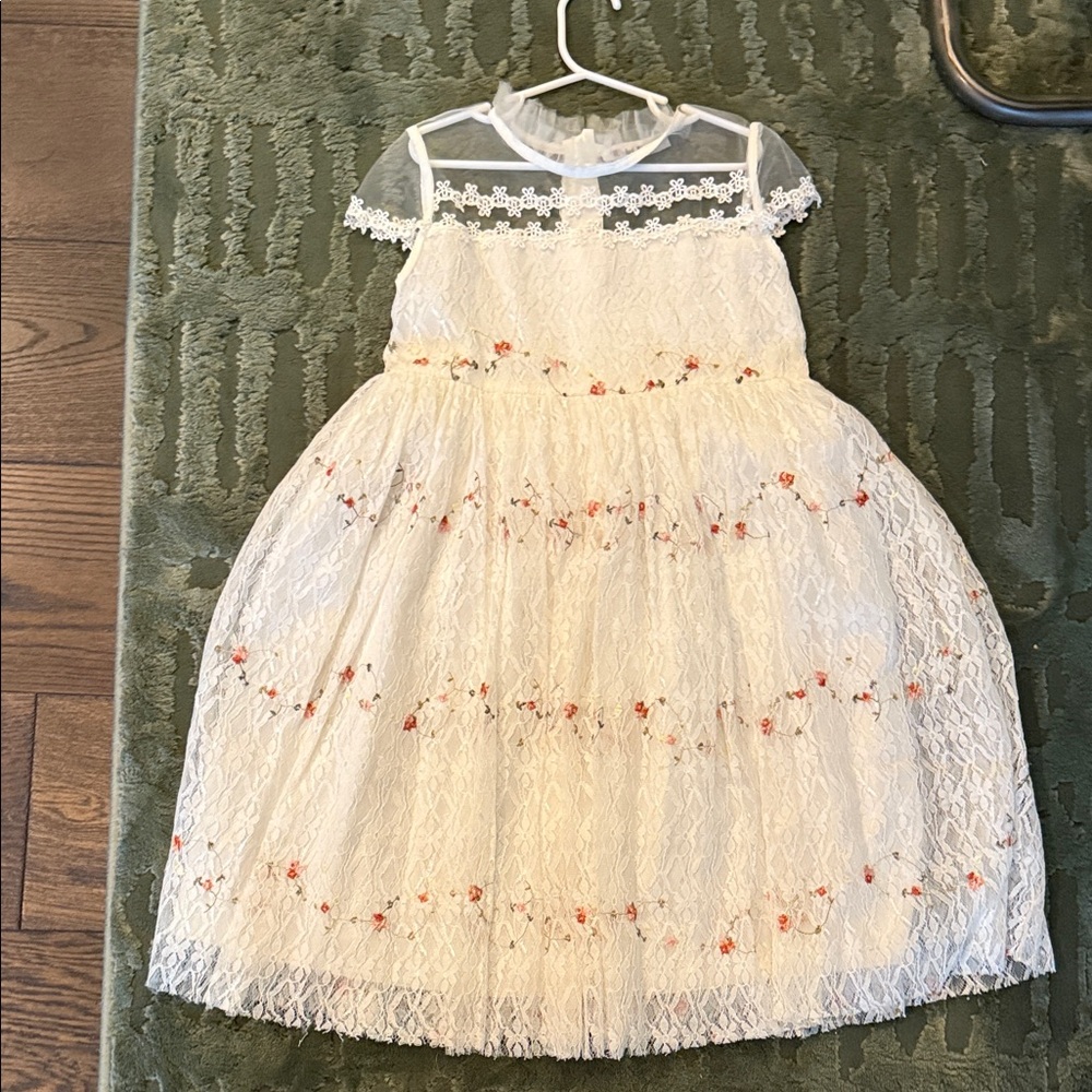 Elegant White Lace Kids Formal Dress